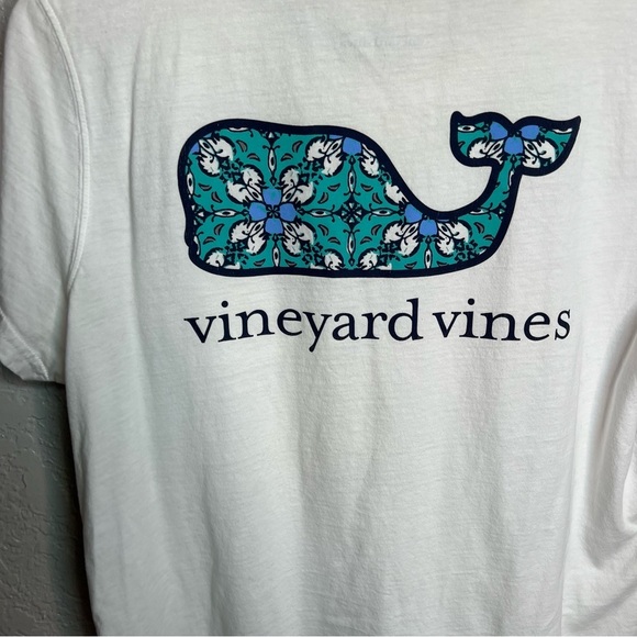 White Vineyeard Vines Shirt W/ Blue Floral Design - Picture 6 of 8